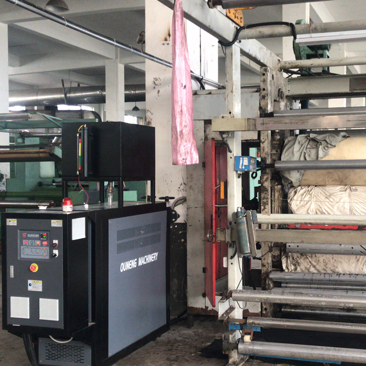 輥筒油模溫機(jī) 輥筒油模溫機(jī)