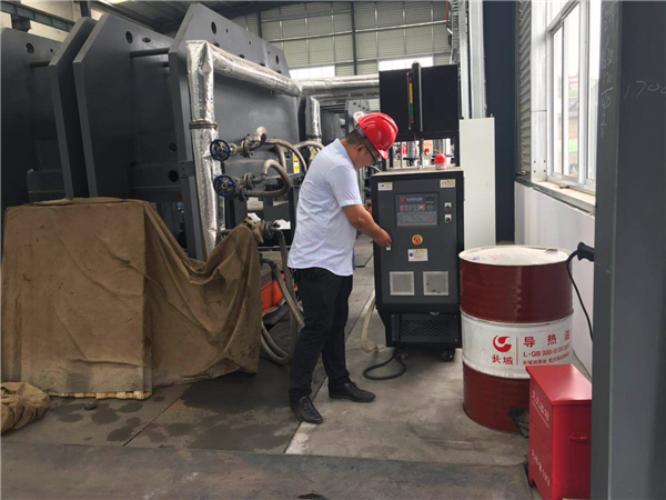 電加熱導(dǎo)熱油爐安全使用，脫水排氣很重要！